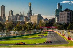 Fernando Alonso, McLaren MCL33 and Max Verstappen, Red Bull Racing RB14