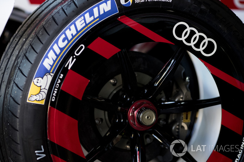 Ban Michelin Formula E