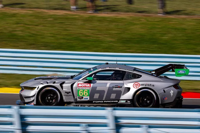 #66 Gradient Racing Ford Mustang GT3: Jake Walker, Till Bechtolsheimer, Corey Lewis