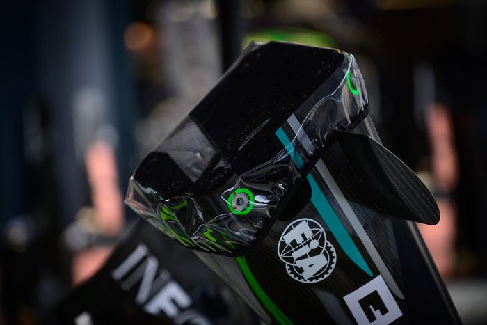 Detalle del morro del Mercedes W14