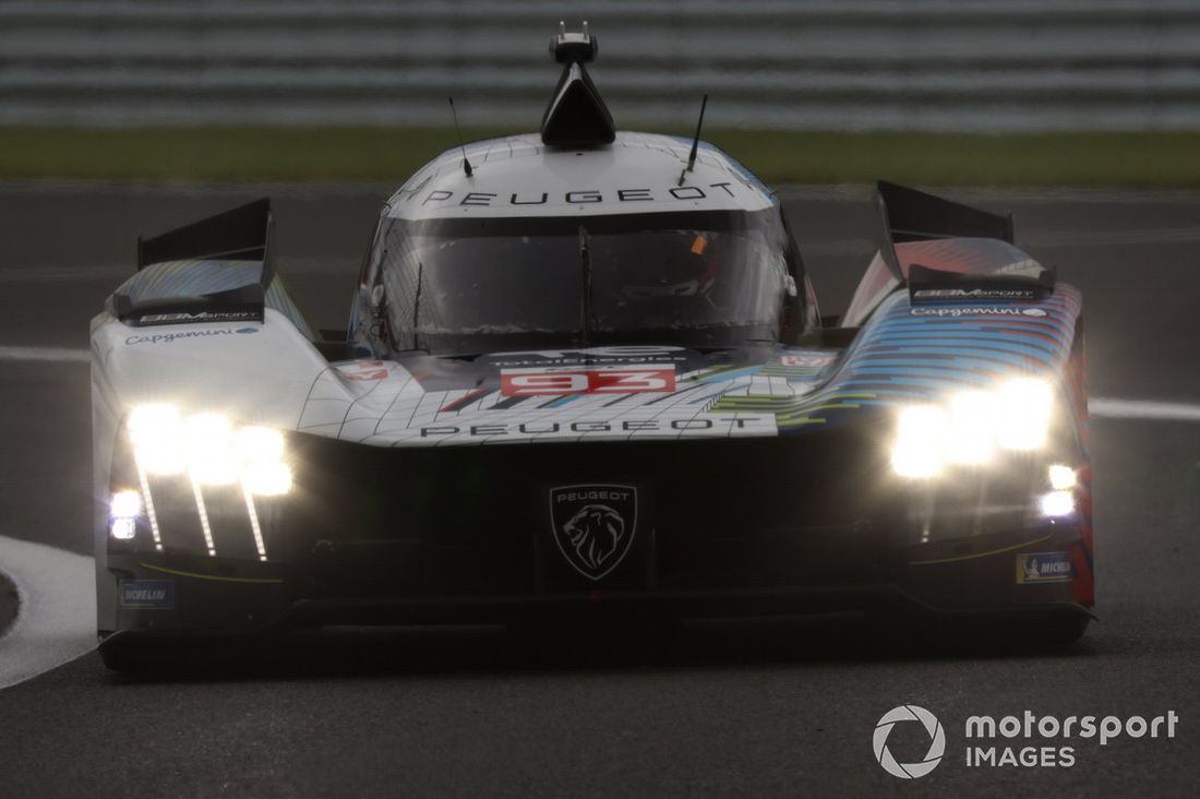 #93 Peugeot Totalenergies Peugeot 9X8: Paul Di Resta, Mikkel Jensen, Jean-Eric Vergne