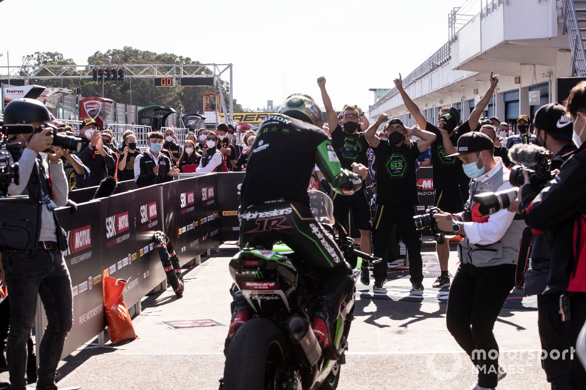 Jonathan Rea, Kawasaki Racing Team celebra su sexto Mundial