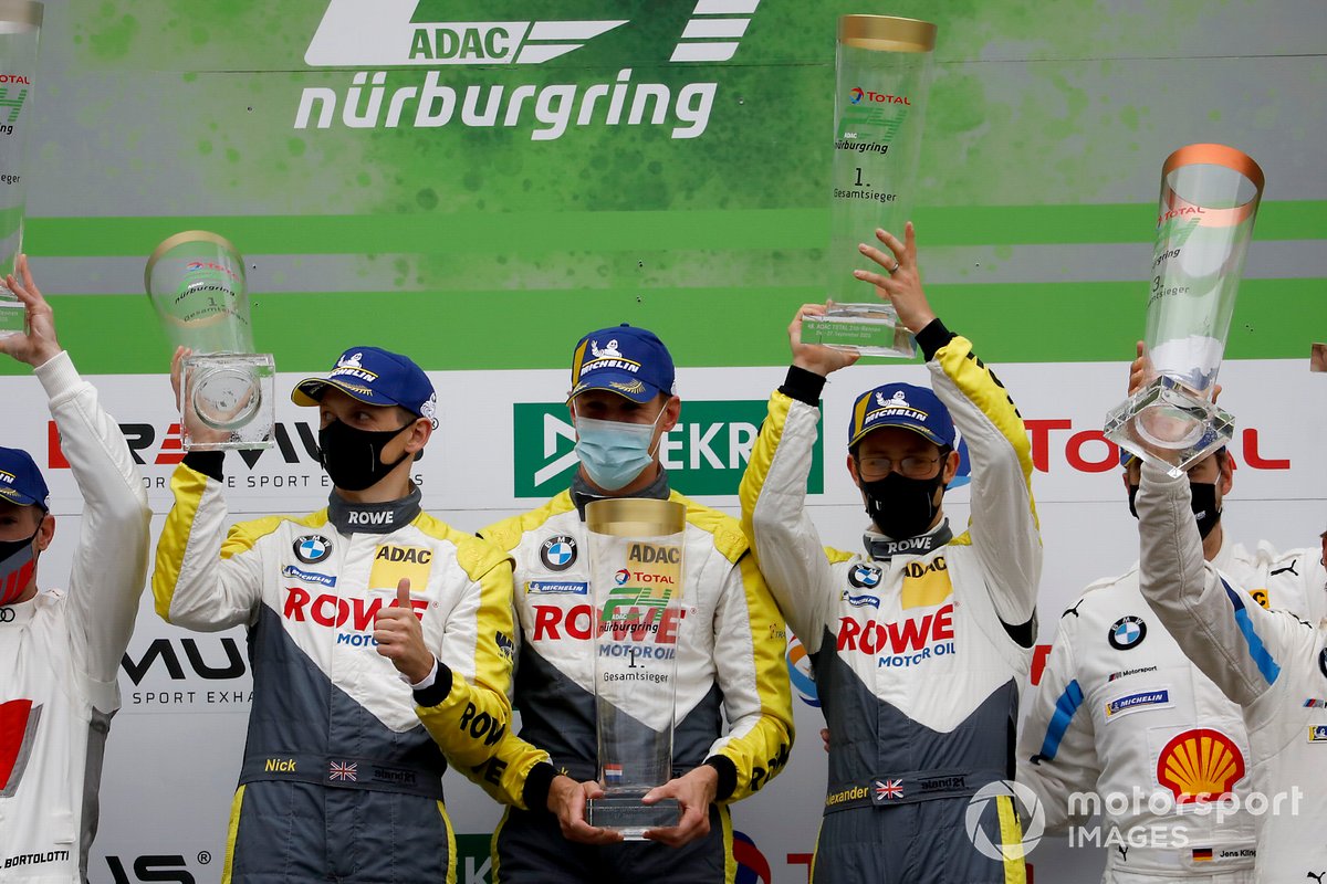 Podio: il vincitore della gara #99 Rowe Racing BMW M6 GT3: Alexander Sims, Nicky Catsburg, Nick Yelloly