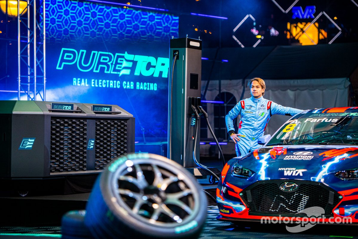 Augusto Farfus, Hyundai Motorsport, Hyundai Veloster N ETCR
