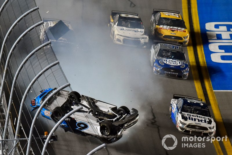 El accidente de Ryan Newman, Roush Fenway Racing, Ford Mustang Koch Industries