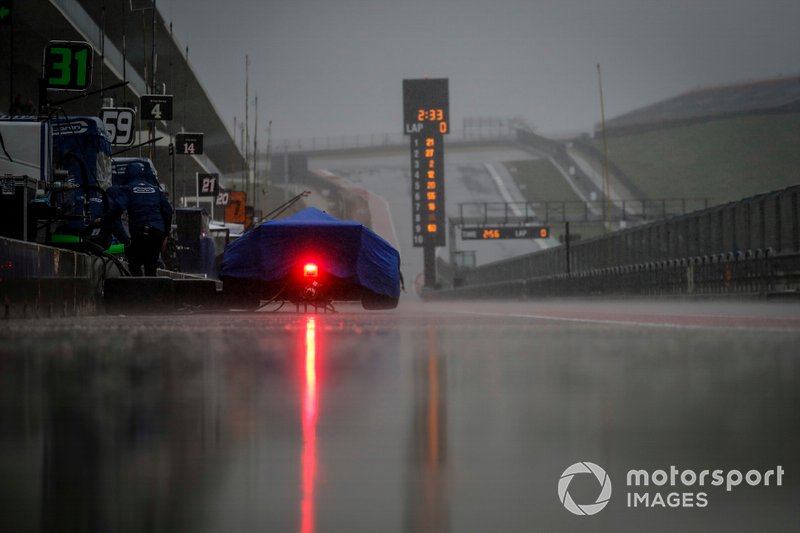 Max Chilton, Carlin Chevrolet Chevrolet, rain