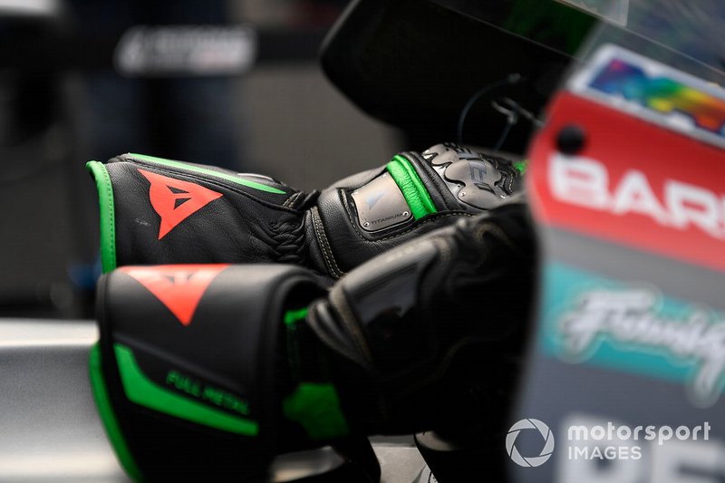 Les gants de Franco Morbidelli