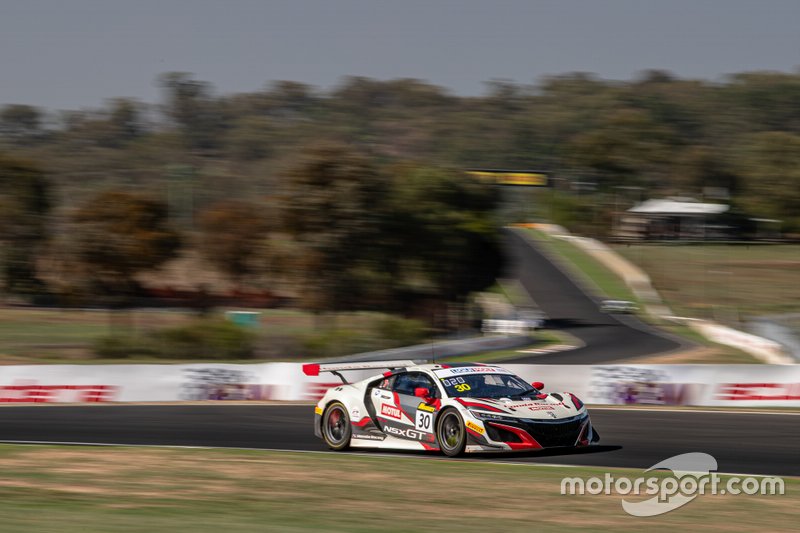 #30 Honda Racing Team JAS Honda NSX GT3: Dane Cameron, Renger Van Der Zande, Mario Farnbacher  