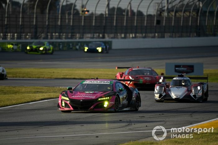 #86 Meyer Shank Racing w/Curb-Agajanian Acura NSX GT3, GTD: Mario Farnbacher, Matt McMurry, Shinya Michimi, Jules Gounon