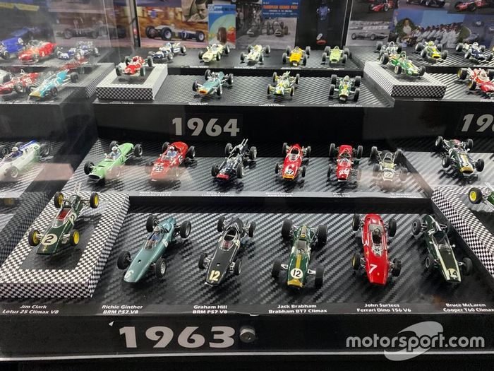 Colección de coches miniatura de F1