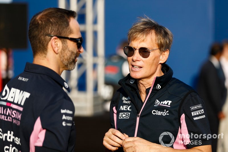 Des membres de l'équipe Racing Point