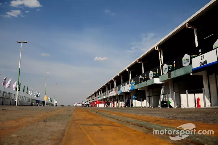 Por falar em Indy, a última tentativa de trazer a maior categoria de monopostos dos Estados Unidos foi desastrosa.