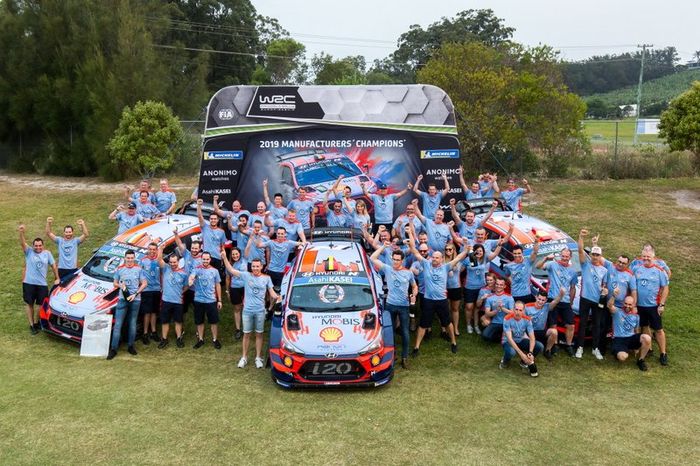 Celebración del campeonato de equipos de Hyundai Motorsport