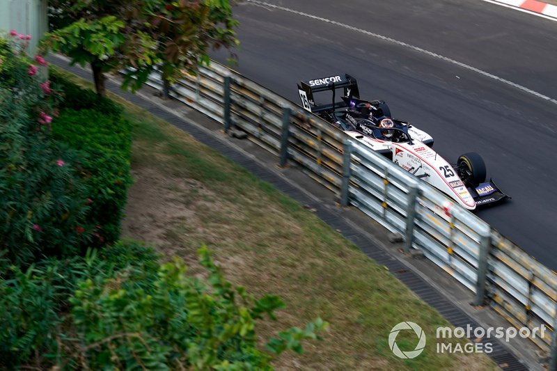 Callum Ilott, Sauber Junior Team by Charouz