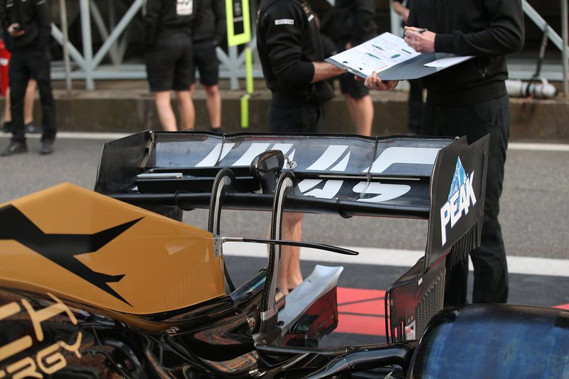 Haas F1 VF-19: Heckflügel