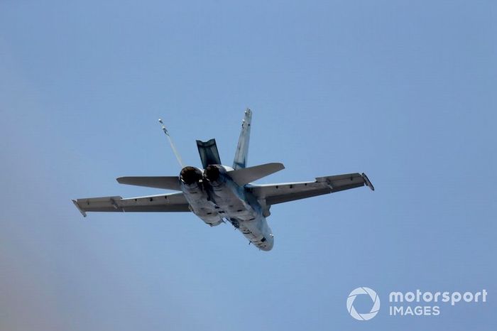 Un F / A-18A Hornet de 77 Squadron RAAF