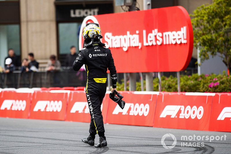 Demonstration with Guanyu Zhou, Renault F1 Team