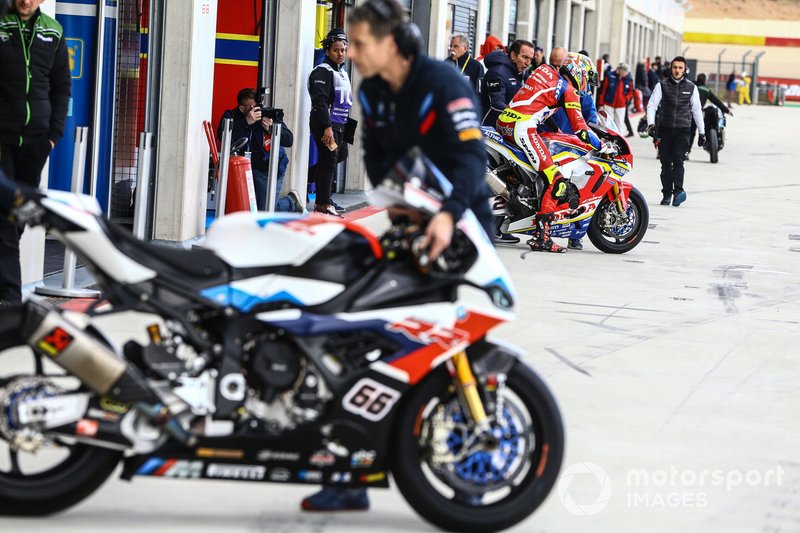 Leon Camier, Honda WSBK Team