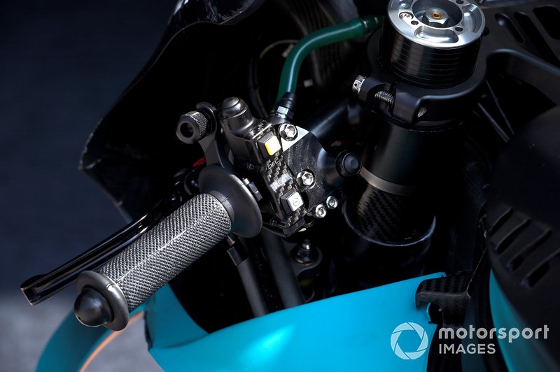 Cambios de la Petronas Yamaha SRT