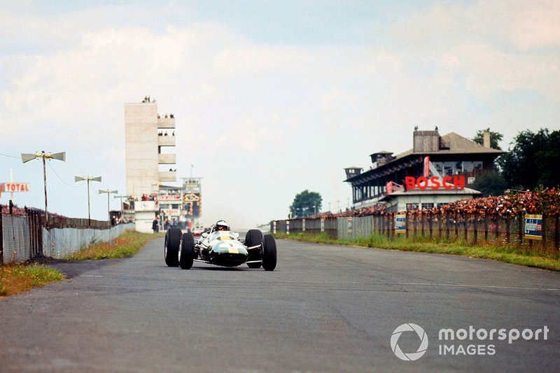 Em 1965, no GP da Alemanha, Clark venceu para conquistar seu segundo e último título. Foi também a segunda glória da Lotus entre as equipes.