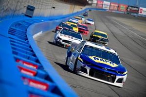 Chase Elliott, Hendrick Motorsports, Chevrolet Camaro NAPA AUTO PARTS, David Ragan, Front Row Motorsports, Ford Mustang MDS Trucking
