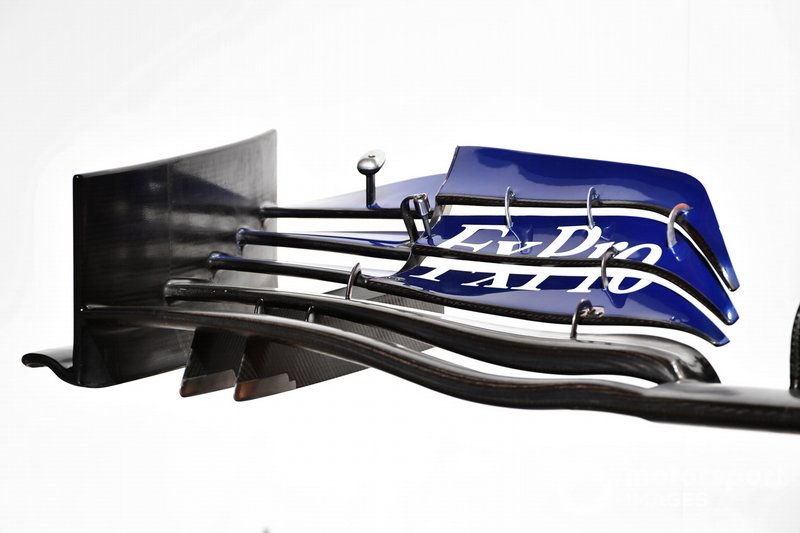 McLaren MCL34 front wing