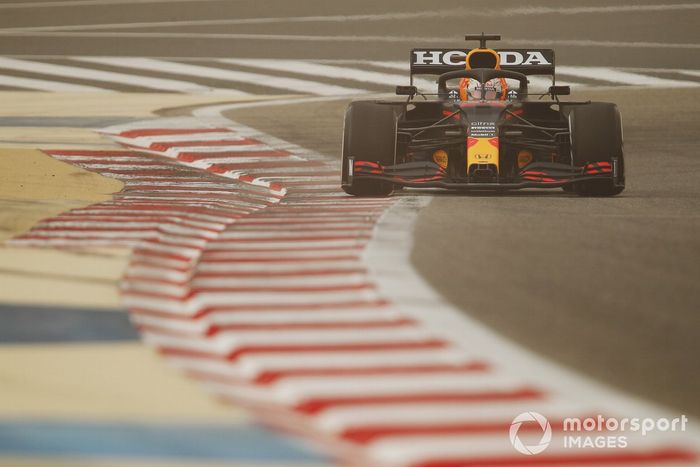 Max Verstappen, Red Bull Racing RB16B 