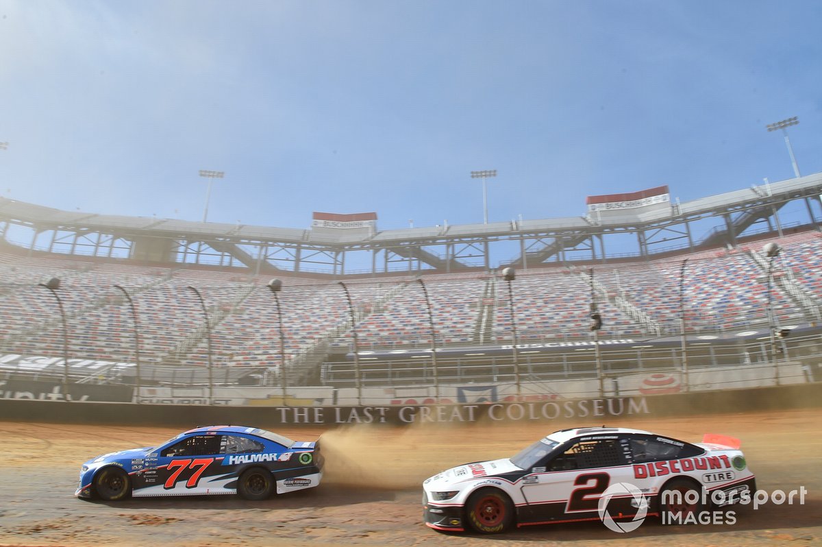 Stewart Friesen, Spire Motorsports, Chevrolet Camaro Halmar International, Brad Keselowski, Team Penske, Ford Mustang Discount Tire