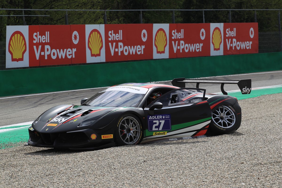 Marco Pulcini crashes