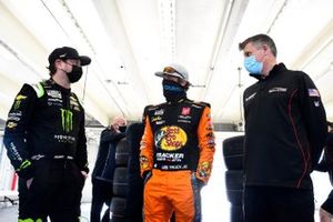 Kurt Busch, Chip Ganassi Racing, Martin Truex Jr., Joe Gibbs Racing