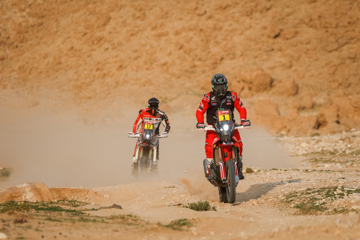 #1 Monster Energy Honda Team: Ricky Brabec, #17 FN Speed - Rieju Team KTM: Juan Pedrero Garcia