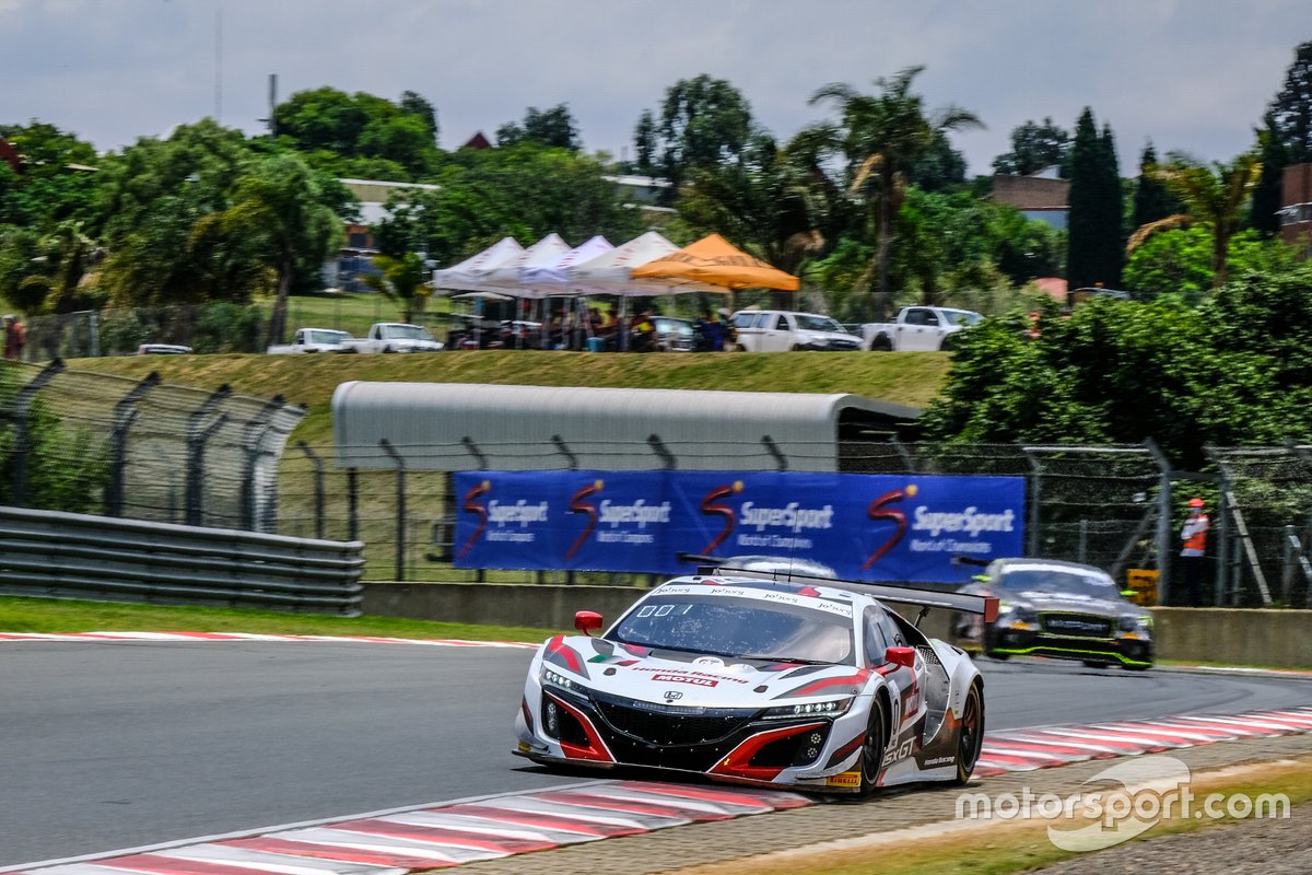 #30 Team Honda Racing Honda NSX GT3 2019: Mario Farnbacher, Renger van der Zande, Bertrand Baguette