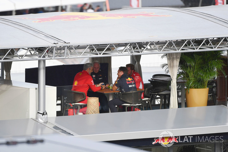 Maurizio Arrivabene, Ferrari, Dr Helmut Marko, Red Bull Motorsport, Christian Horner, Red Bull Racing és Gino Rosato, Ferrari