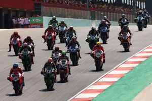 Marco Melandri, Aruba.it Racing-Ducati SBK Team, Tom Sykes, Kawasaki Racing race start