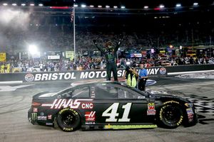 Kurt Busch, Stewart-Haas Racing, Ford Fusion Monster Energy / Haas Automation