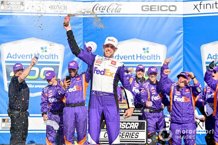 16. Denny Hamlin (aktiv): 49 Siege