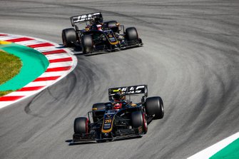 Kevin Magnussen, Haas F1 Team VF-19 voor Romain Grosjean, Haas F1 Team VF-19
