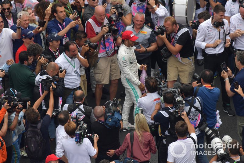 Lewis Hamilton, Mercedes AMG F1, 1st position, celebrates