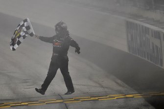Race Winner Brett Moffitt, GMS Racing, Chevrolet
