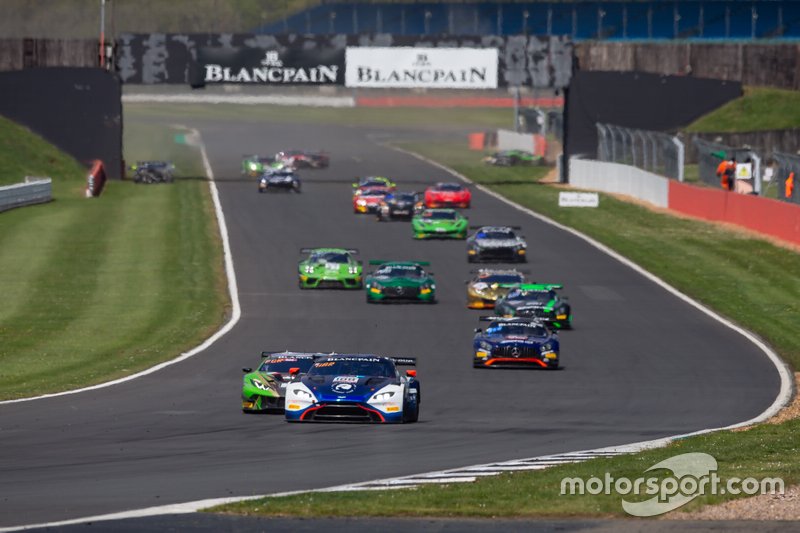 #188 Garage 59 Aston Martin Vantage AMR GT3: Chris Harris, Alexander West, Chris Goodwin