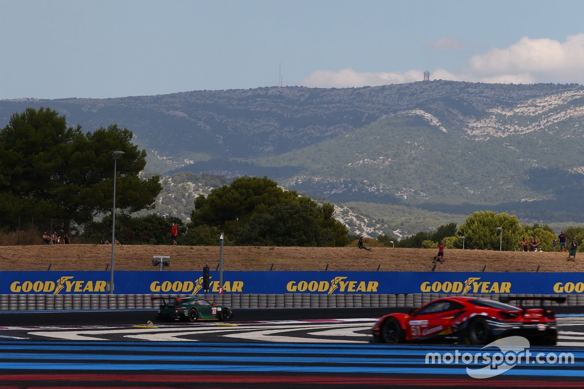 #93 Proton Competition Porsche 911 RSR: Michael Fassbender, Felipe Fernandez Laser, Richard Lietz
