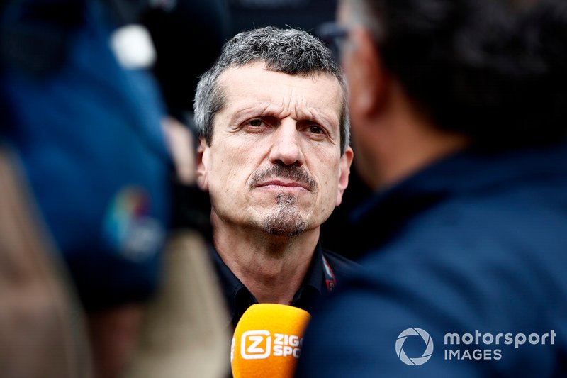 Guenther Steiner, Team Principal, Haas F1 parla con la stampa