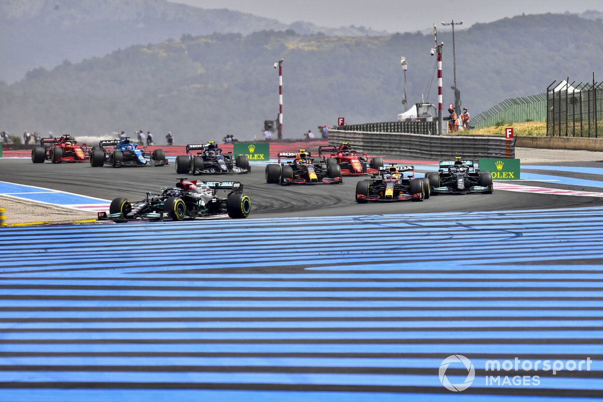 Lewis Hamilton, Mercedes W12, Max Verstappen, Red Bull Racing RB16B, Valtteri Bottas, Mercedes W12, Sergio Pérez, Red Bull Racing RB16B, Carlos Sainz Jr., Ferrari SF21