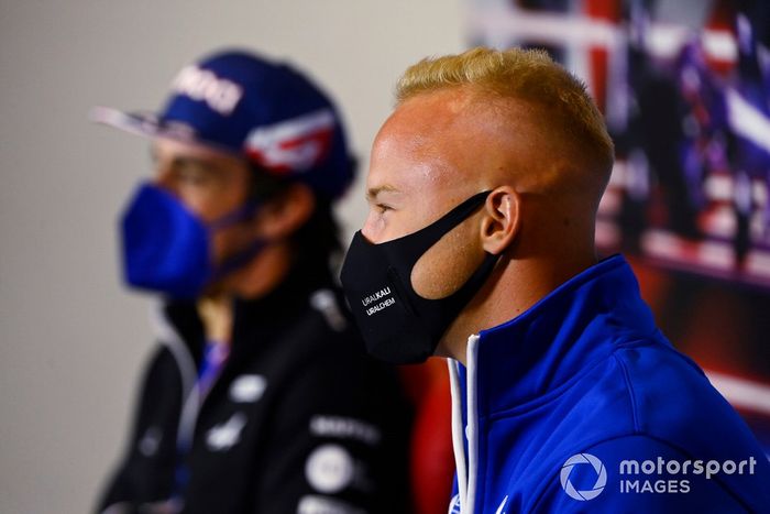 Fernando Alonso, Alpine F1, Nikita Mazepin, Haas F1, en la conferencia de prensa