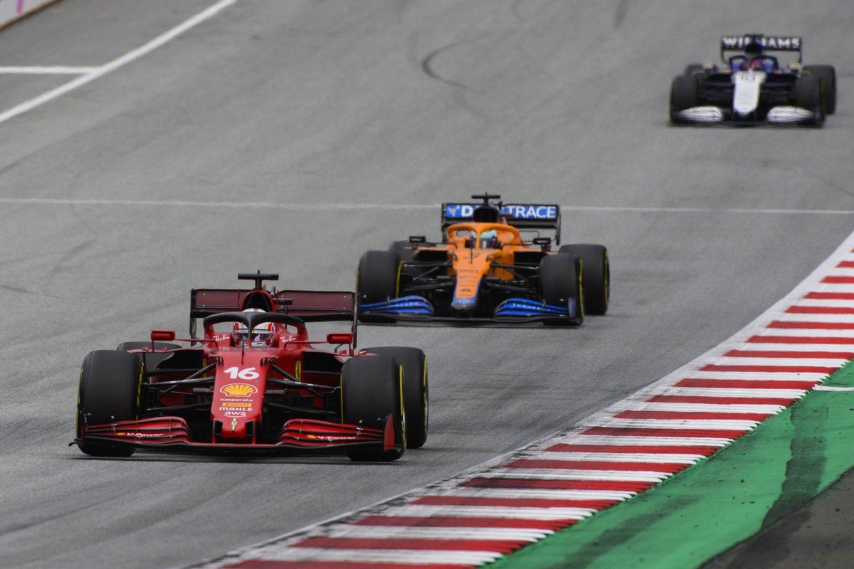 Charles Leclerc, Ferrari SF21, Daniel Ricciardo, McLaren MCL35M, Nicolas Lafiti, Williams FW43B
