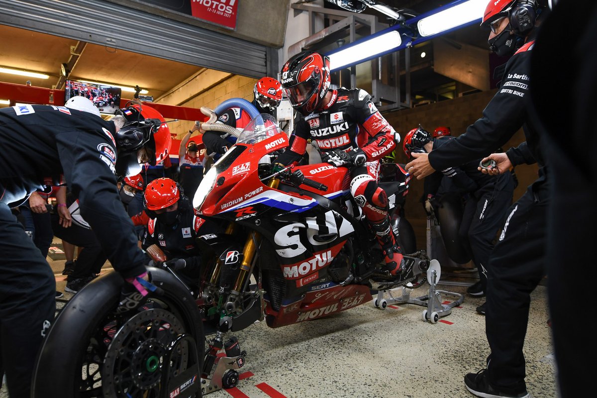 #1 Yoshimura SERT Motul: Gregg Black, Xavier Simeon, Sylvain Guintoli