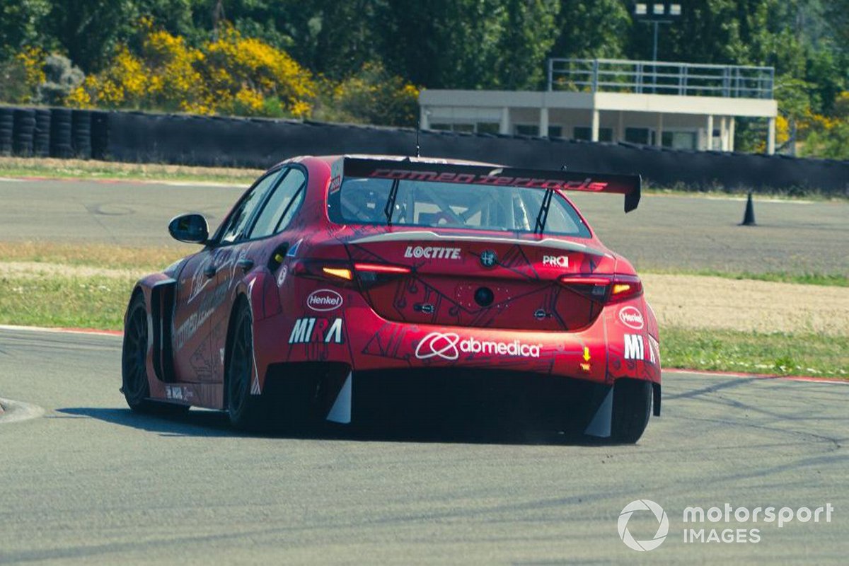Oliver Webb, Rodrigo Baptista, Romeo Ferraris M1RA, Alfa Romeo Giulia ETCR