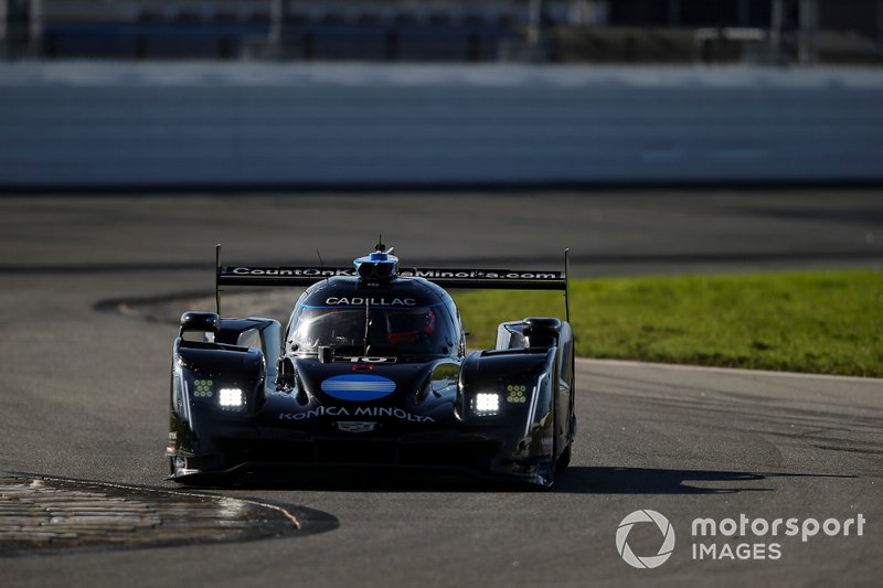 #10 Konica Minolta Cadillac DPi-V.R. Cadillac DPi, DPi: Renger Van Der Zande, Jordan Taylor, Fernando Alonso Diaz, Kamui Kobayashi