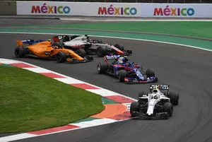 Sergey Sirotkin, Williams FW41, Pierre Gasly, Toro Rosso STR13, Stoffel Vandoorne, McLaren MCL33 et Romain Grosjean, Haas F1 Team VF-18 