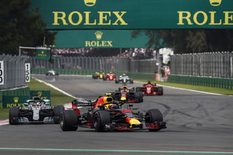 Max Verstappen, Red Bull Racing RB14 leads Lewis Hamilton, Mercedes AMG F1 W09 EQ Power+